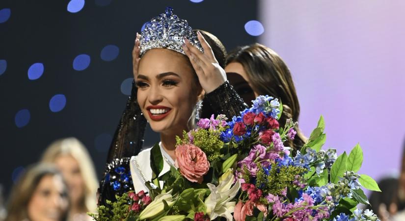 USA’s R’Bonney Gabriel crowned Miss Universe 2022