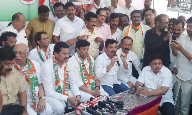 Maha Congress protests in all districts at ‘victimisation’ of Rahul Gandhi