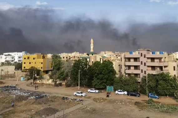 Fighting between Sudanese army, paramilitary forces continues
