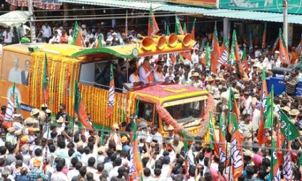 K’taka polls: Campaigning to end today, Maha CM Shindhe & Priyanka to hold roadshows