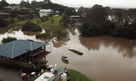 Heavy rain in South Australia cause flooding, blackouts